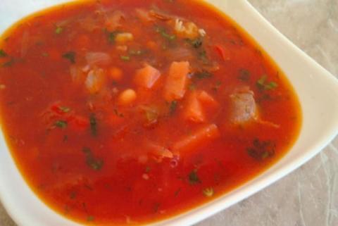 Borsch with beans and meat