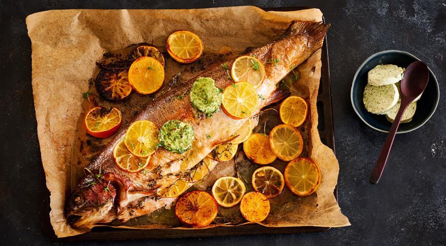 Baked fish with citrus oil