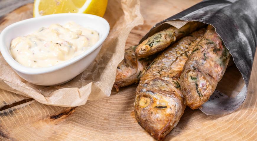 Crimean red mullet with tartar sauce