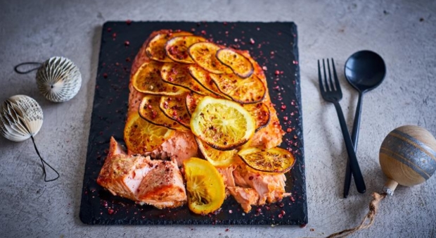 Salmon with Oranges, Teriyaki and Pink Pepper