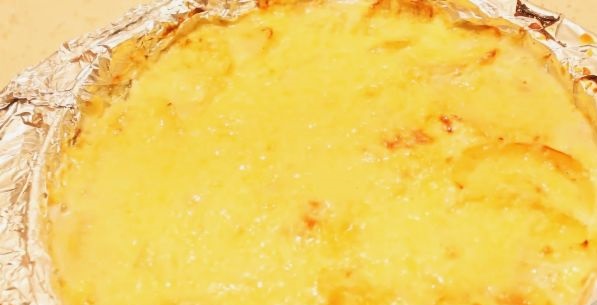 French style potato gratin with cheese