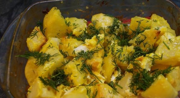 Potatoes with garlic and mayonnaise