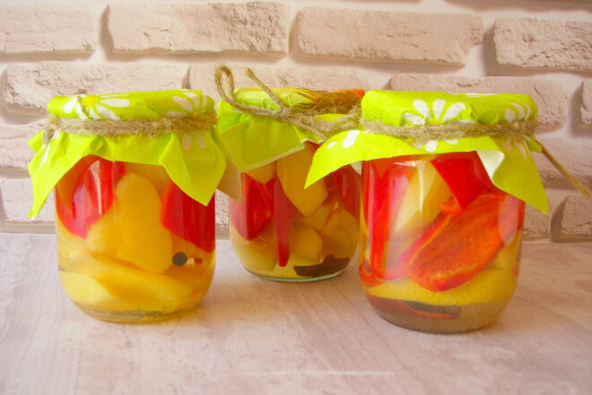 Pickled Bell Pepper With Quince For The Winter
