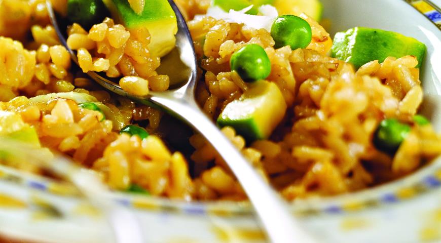 The simplest risotto with vegetables