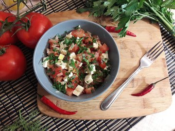 Feta and tomato salad