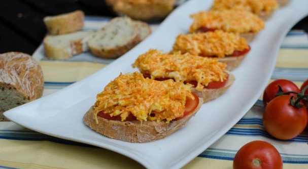 Carrot and cheese sandwiches