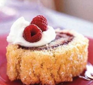 Almond roll with raspberry filling