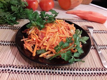 Easy and healthy salad with pumpkin