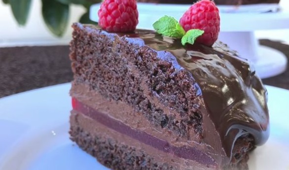 Chocolate cake with raspberry marmalade
