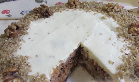 Tasty Carrot cake with sour cream