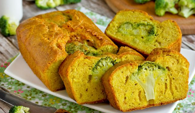 Snack yellow cake with broccoli