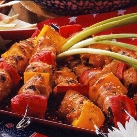 Chicken skewers with bell pepper