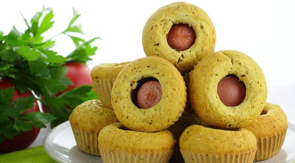 Corn muffins with sausages