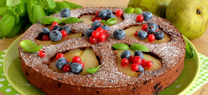 Chocolate pie with pears