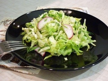 Simple green salad