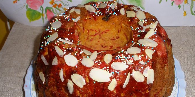 Beet-curd cake