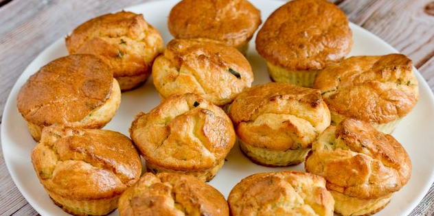 Snack cottage cheese and semolina muffins with herbs