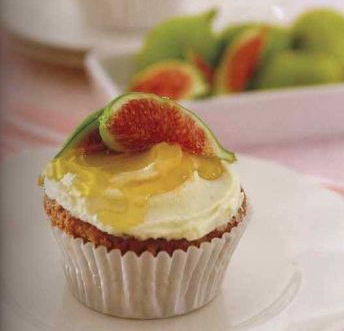 Honey muffins with figs