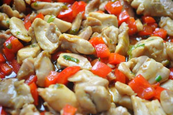 Chicken fillet with bell peppers