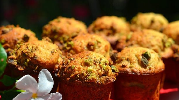 Cottage cheese muffins with pistachios and walnuts