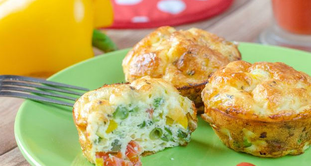 Tasty Omelet muffins with vegetables and cheese