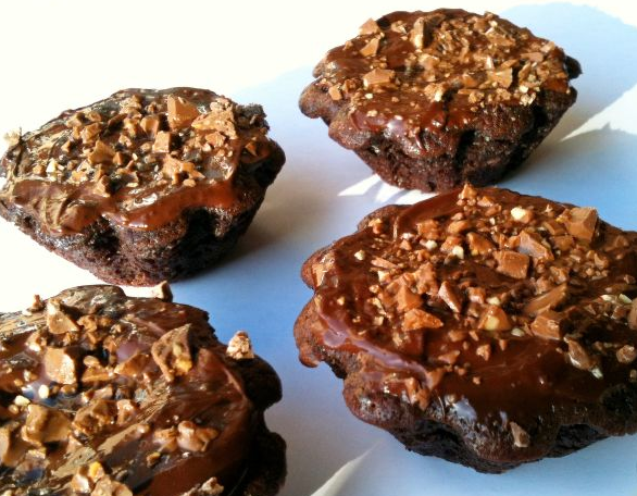 Chocolate curd muffins