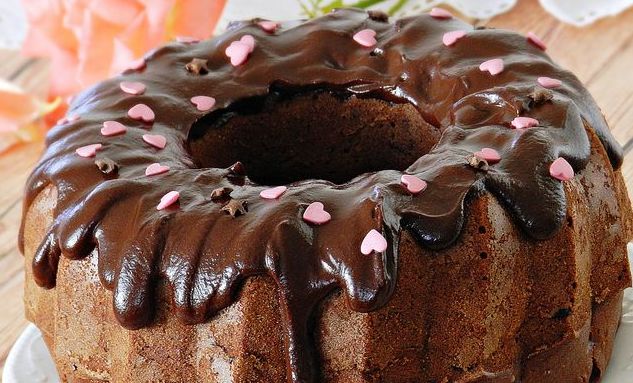 Chocolate cupcake with icing