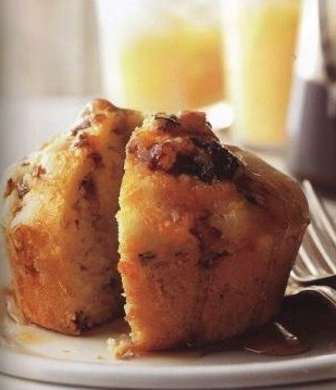 Muffins with meat and cheese