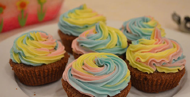 Rainbow cream cupcakes