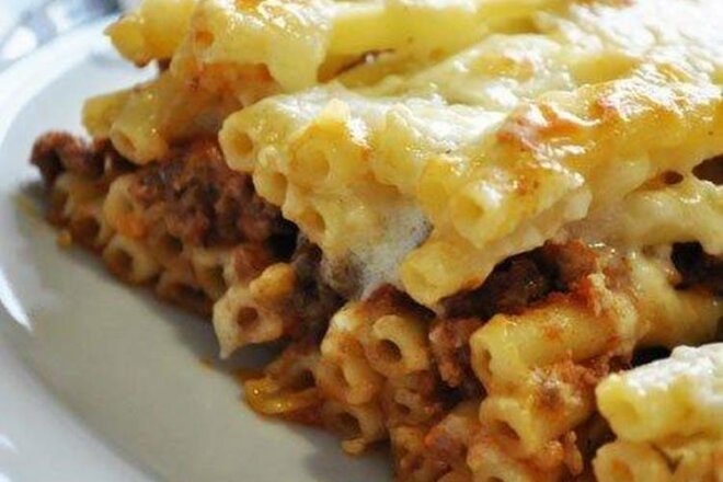 Pasta and minced meat casserole with béchamel sauce