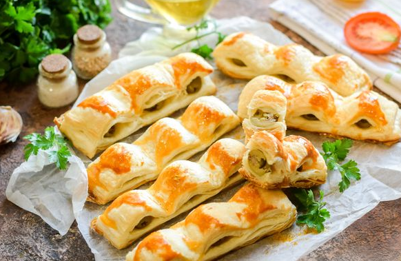 Puff sticks with olives