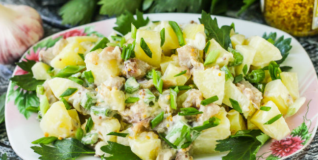 Best Potato salad with smoked mackerel