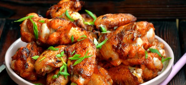 Spicy fried chicken wings