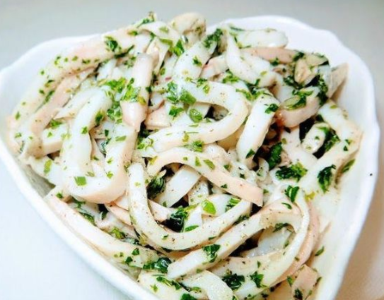 Calamari in garlic sauce