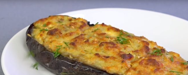 Eggplant stuffed with cheese and bread