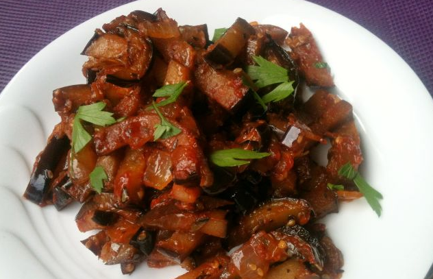 Eggplant in tomato sauce