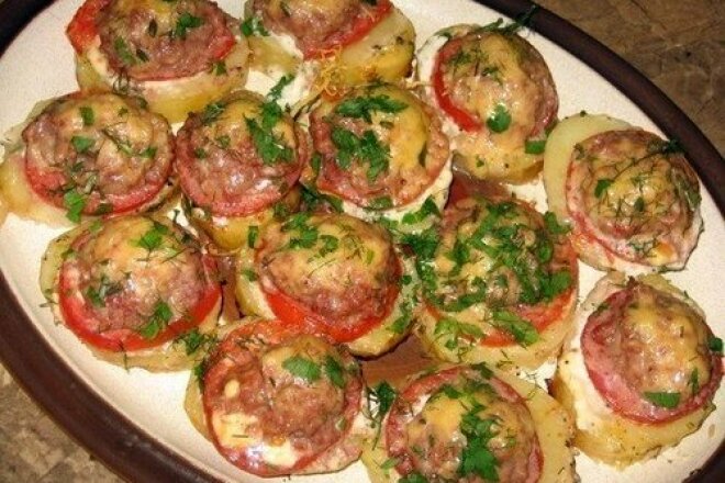 Potatoes with minced meat from the oven