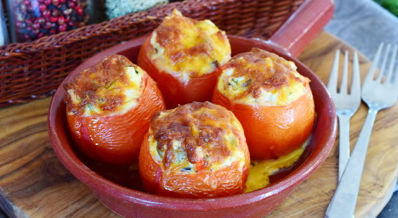 Tomatoes stuffed with mushrooms and crab sticks