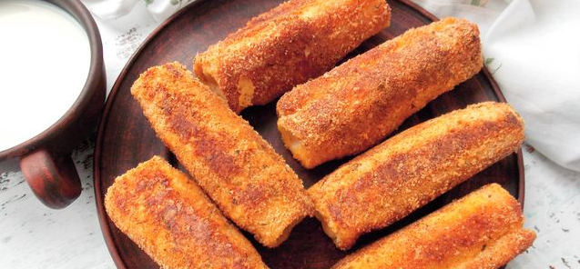 Hot sandwiches with ham and cheese