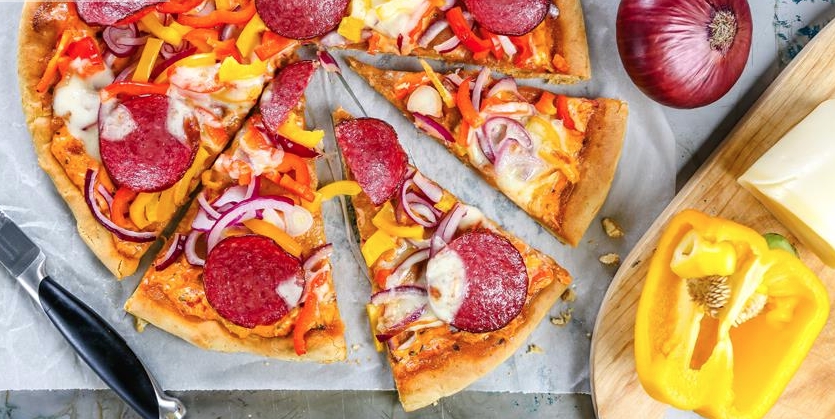 Pizza with bell pepper and sausage