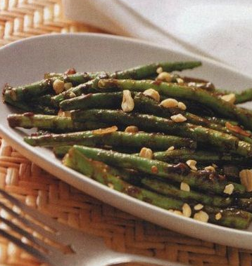 String beans in peanut sauce