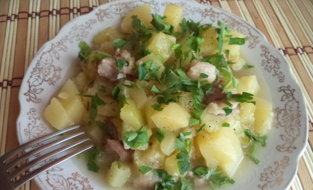 Zucchini stewed with potatoes and meat