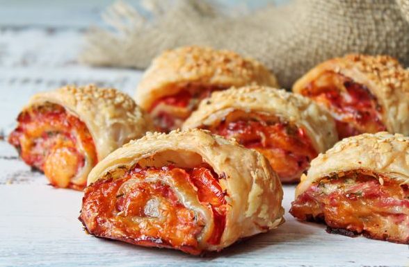 Puff rolls with sausage, cheese, tomato and dill