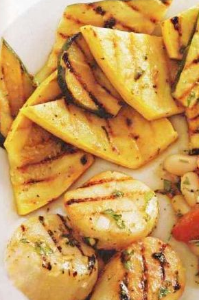 Scallops with zucchini (grilled)