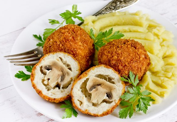 Chicken croquettes with champignons