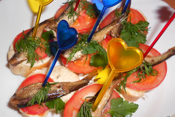 Canape with sprats