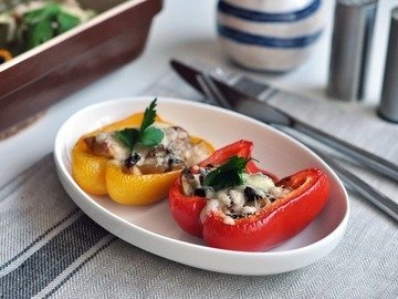Baked Peppers with Chicken and Mushrooms