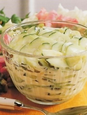 Cucumber salad in mild sauce