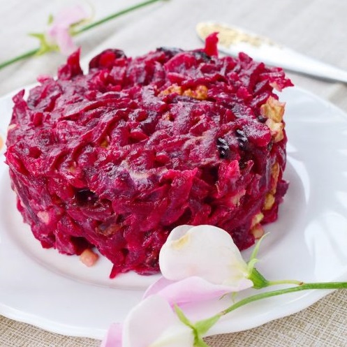Beetroot salad with prunes and nuts