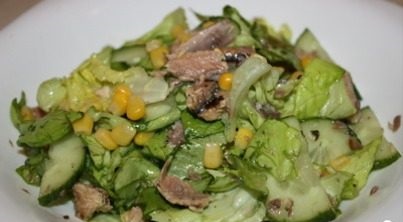 Salad with tuna and pickled cucumbers